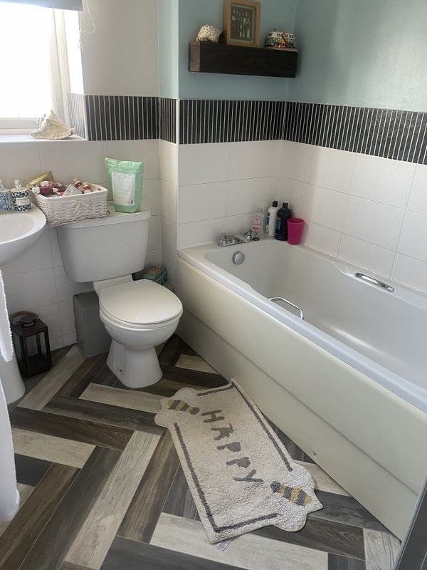 Room Chedington Avenue in Nottingham