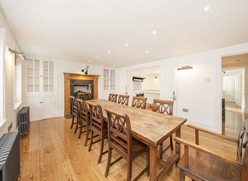 House St Peter's Villas in Greater London