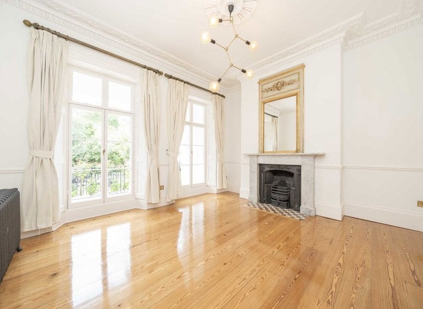 House St Peter's Villas in Greater London