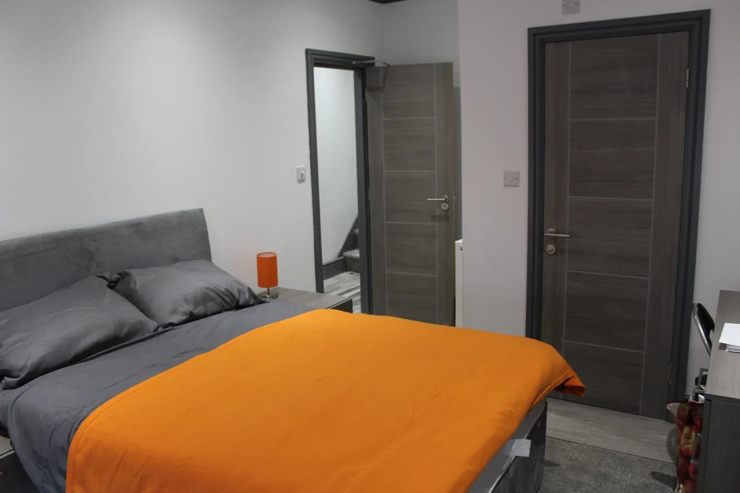 Room Walthall Street in Crewe