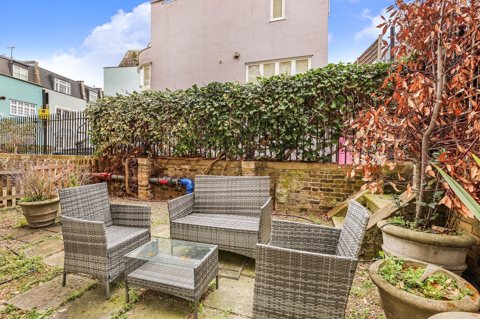 Flat Donne Place in Greater London