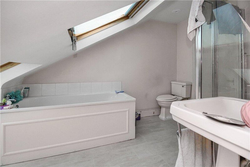 Room Freshford Street in Greater London