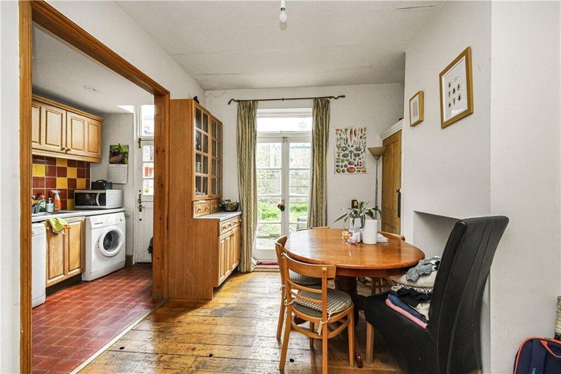 Room Freshford Street in Greater London
