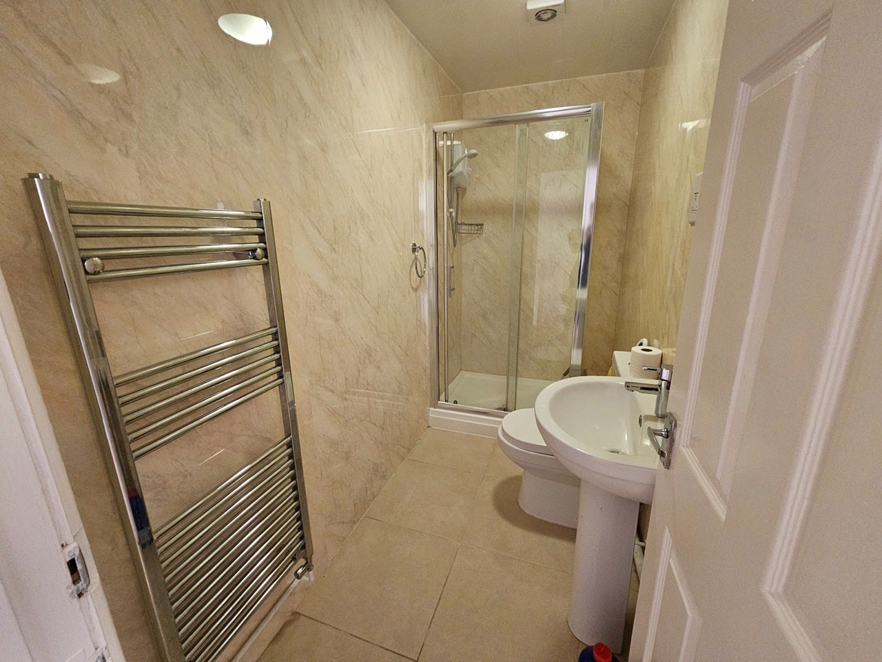 Room Folly Lane in Warrington