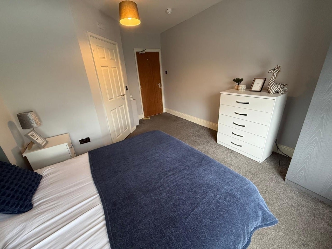 Room Sutton Road in Ashfield