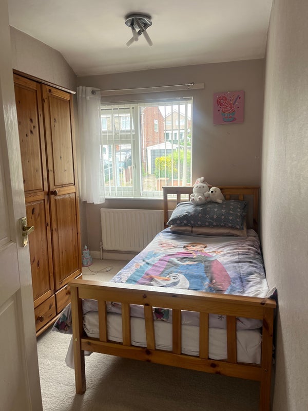 Room Sandyford Close in Nottingham