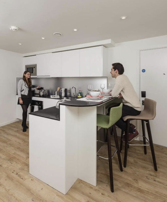 Room Westminster Bridge Road in Greater London
