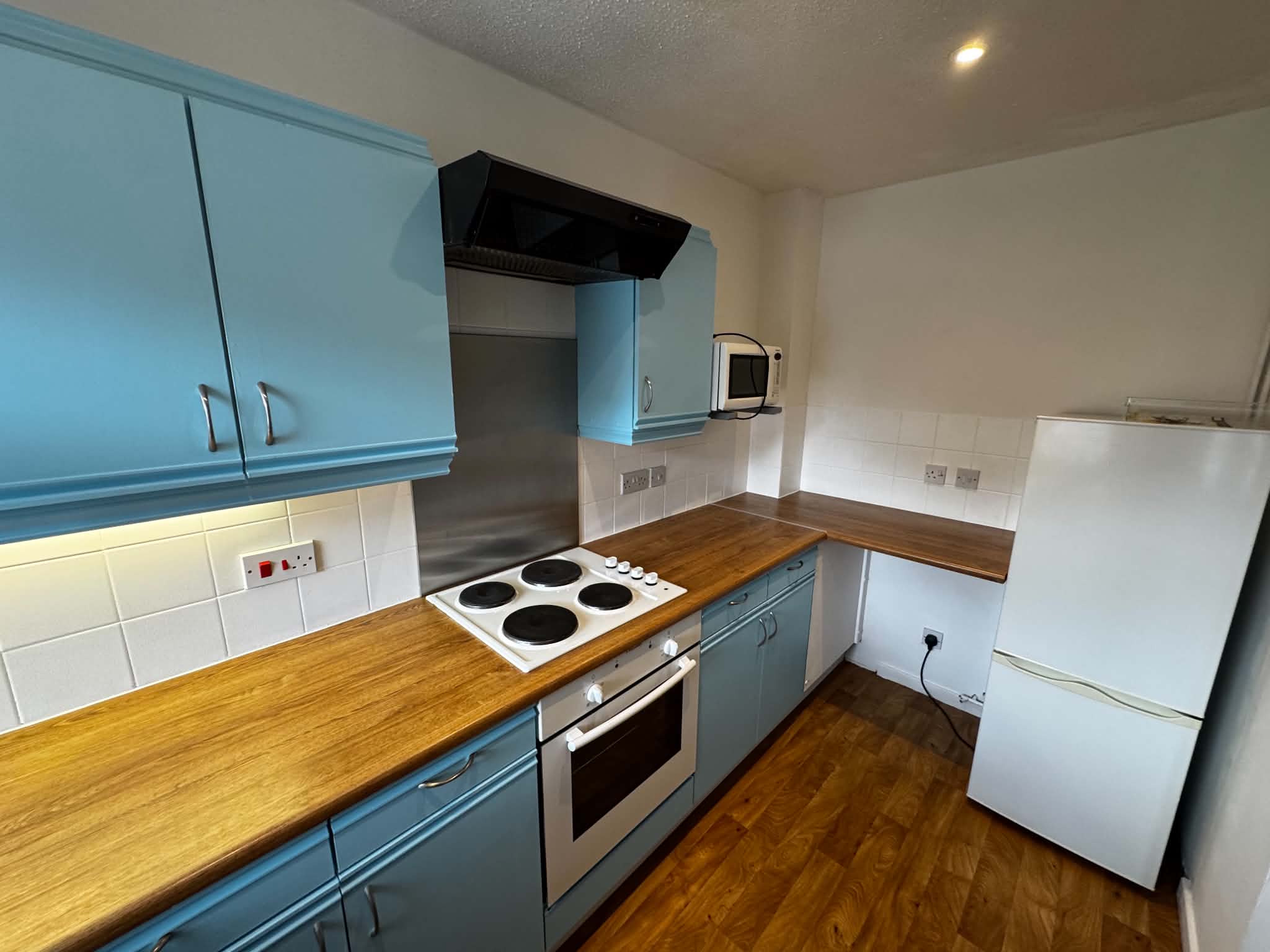House Snowdon Close in Thatcham