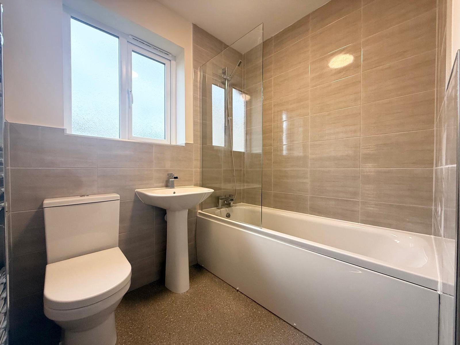 Flat Regency Park Grove in Leeds