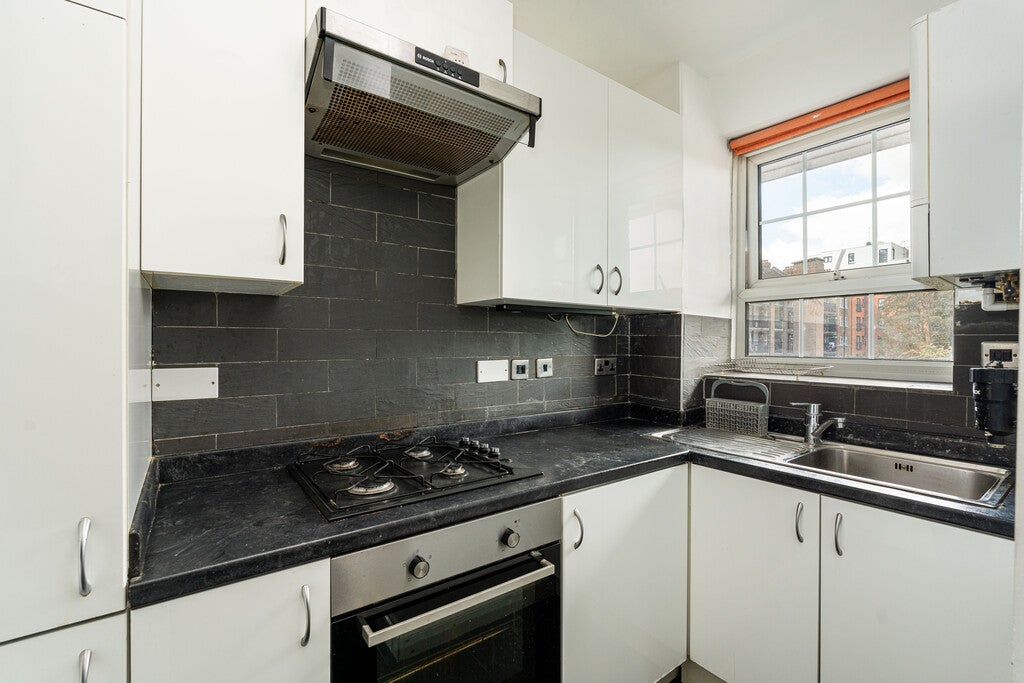 Flat Old Kent Road in Greater London
