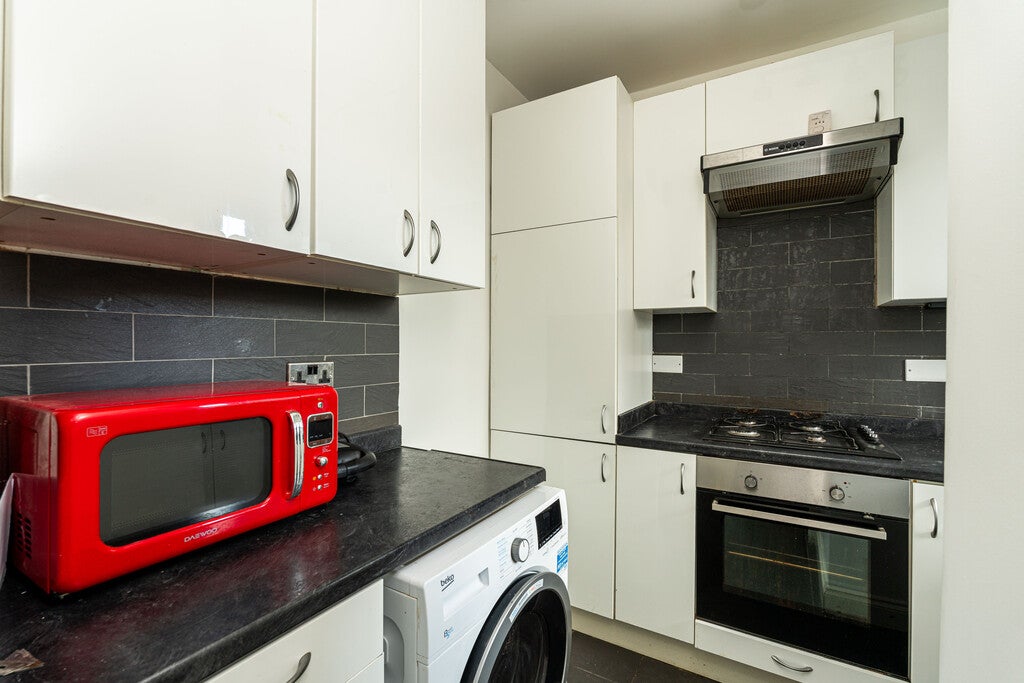 Flat Old Kent Road in Greater London