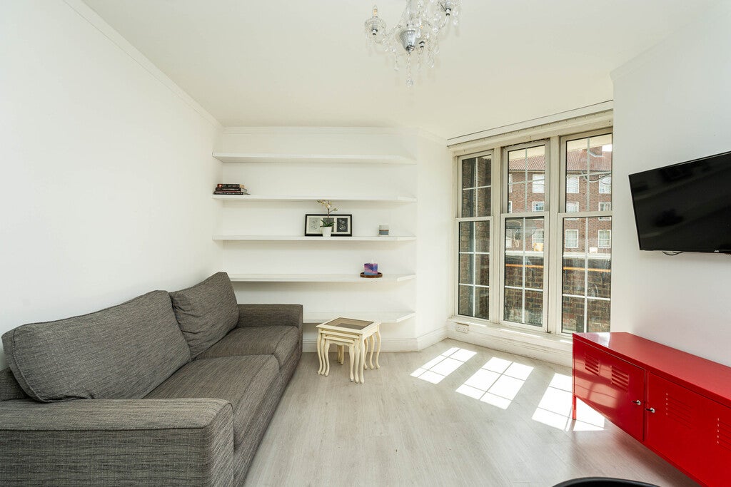 Flat Old Kent Road in Greater London