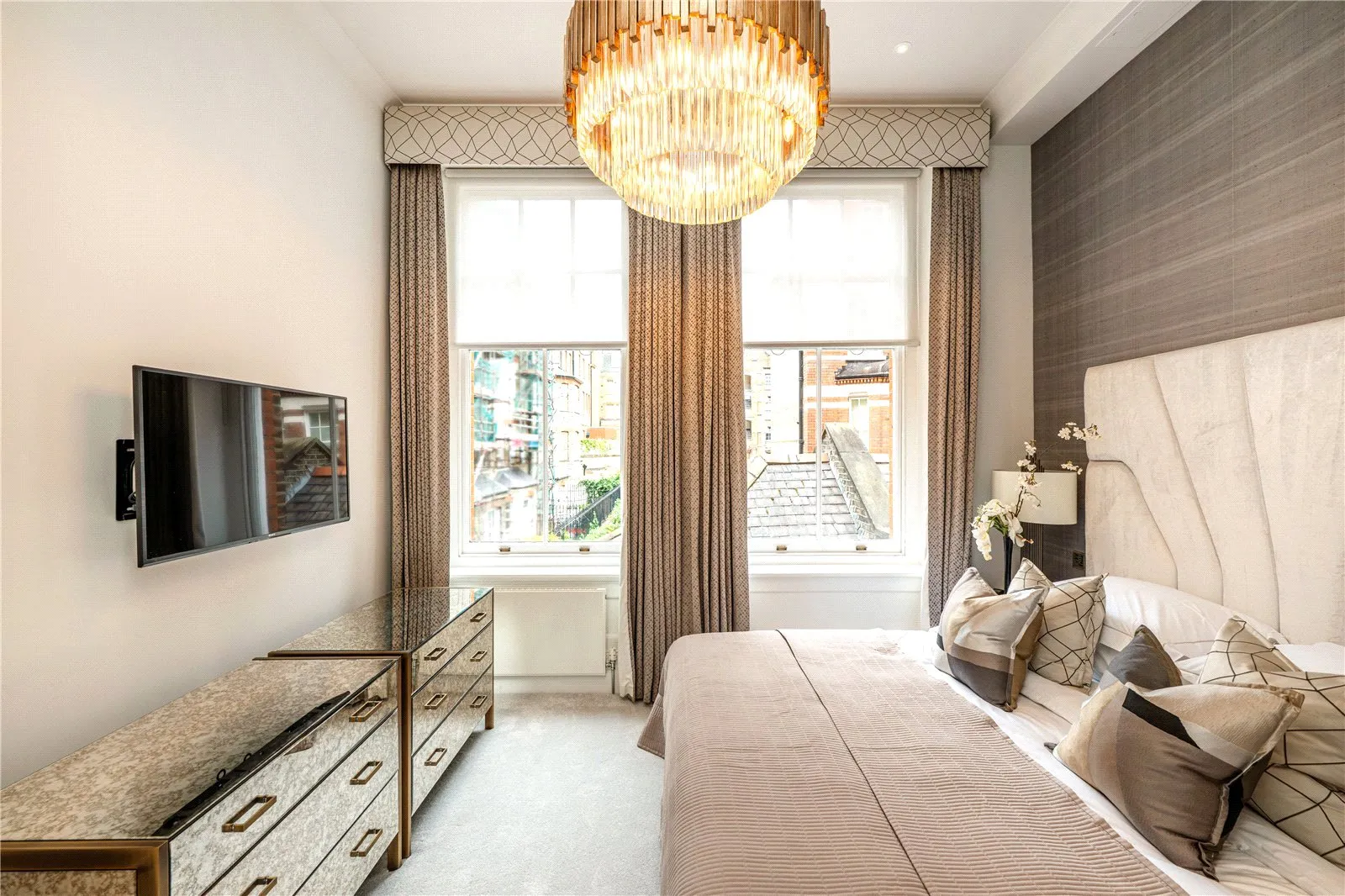 Flat Park Street in City of Westminster