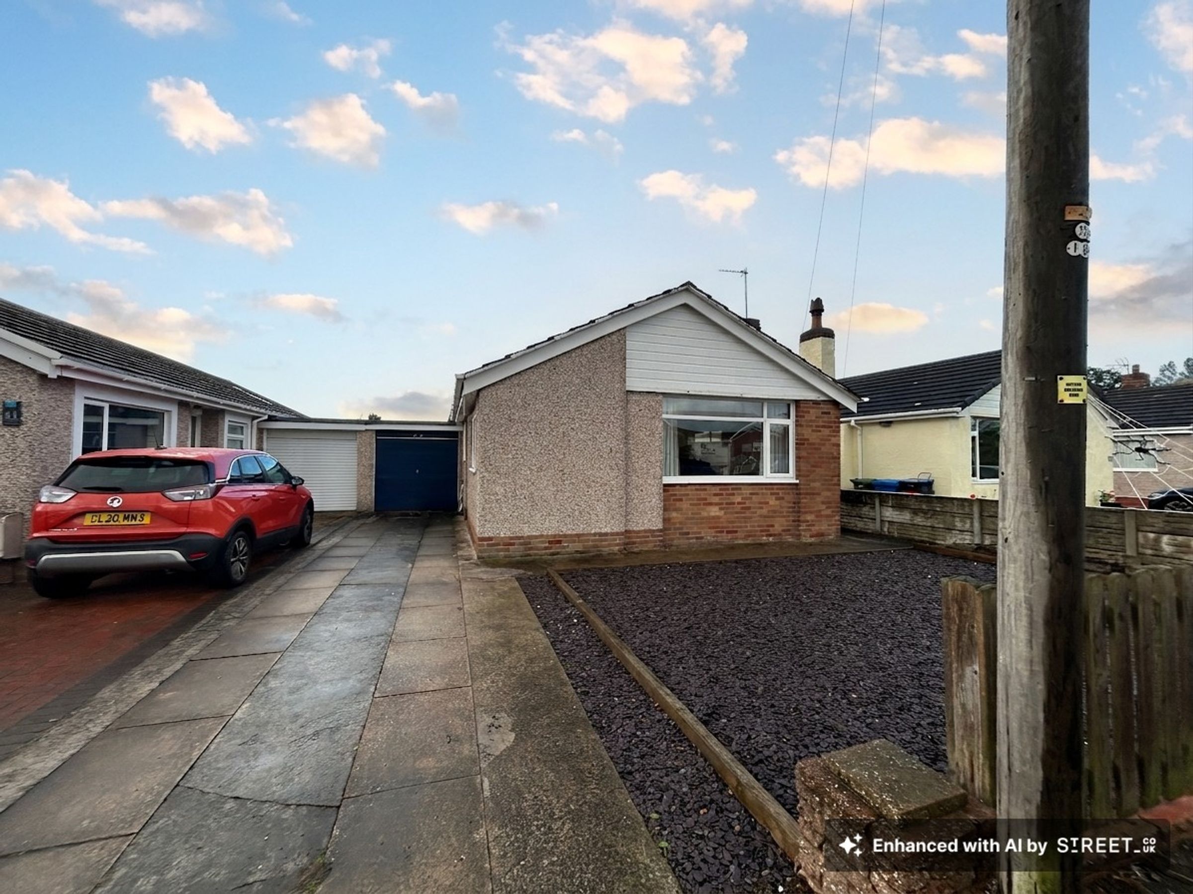 House Heol Esgob in St Asaph