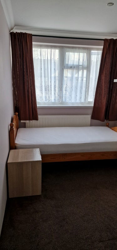 Room Angelfield in Greater London