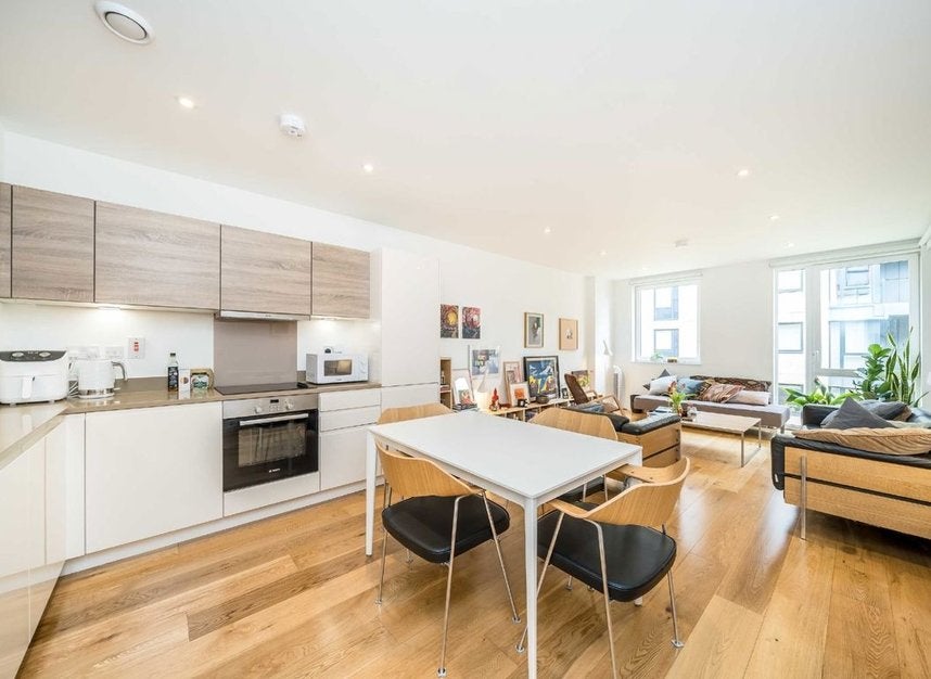 Flat FitzHerbert Walk in Greater London