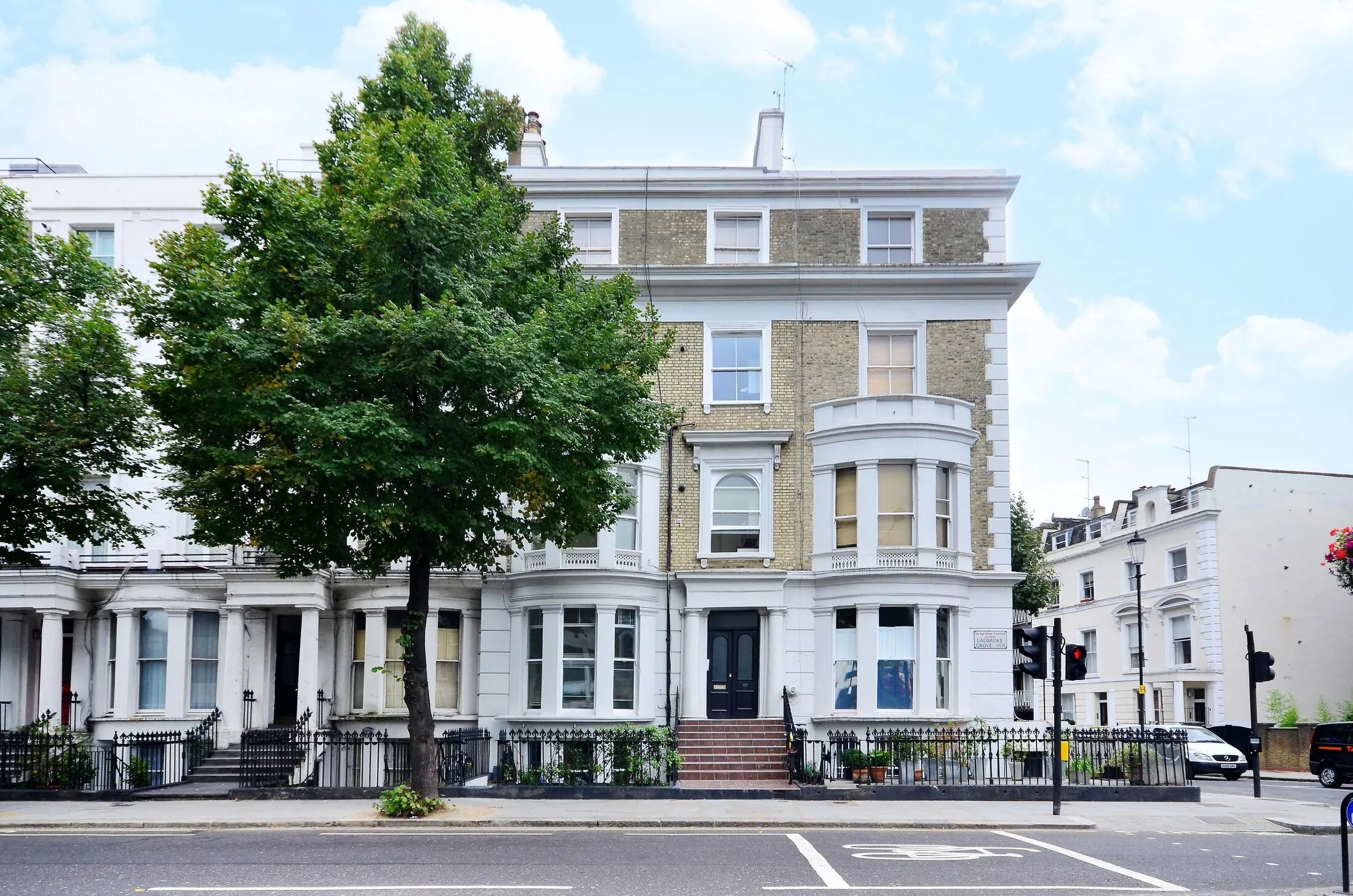 Flat St. Marks Place in Greater London