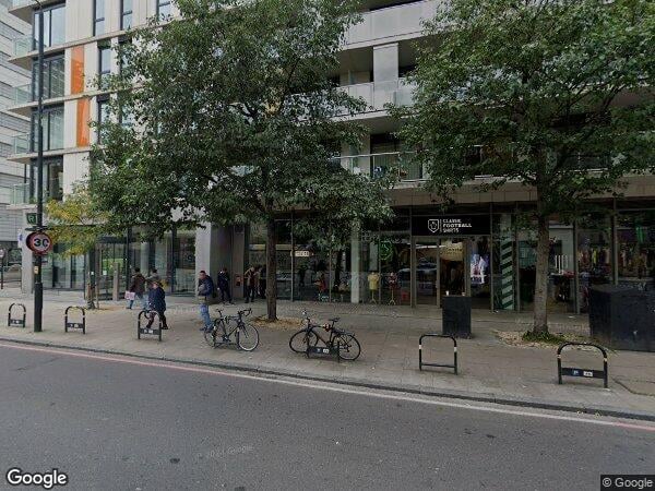 Flat Pomell Way in Greater London