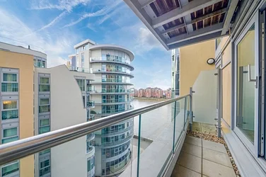 Flat York Road in Greater London
