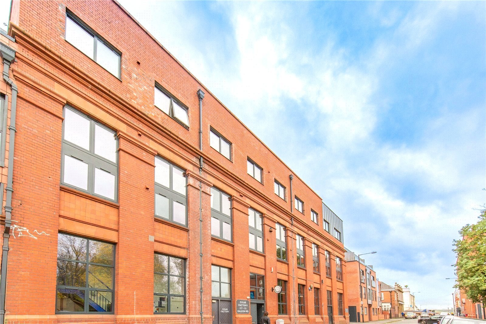 Flat Raleigh Road in Bristol