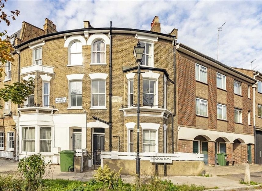 Flat Dorset Road in Greater London