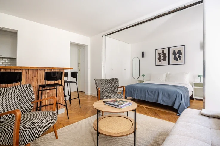 Flat Rue Chevert in Paris