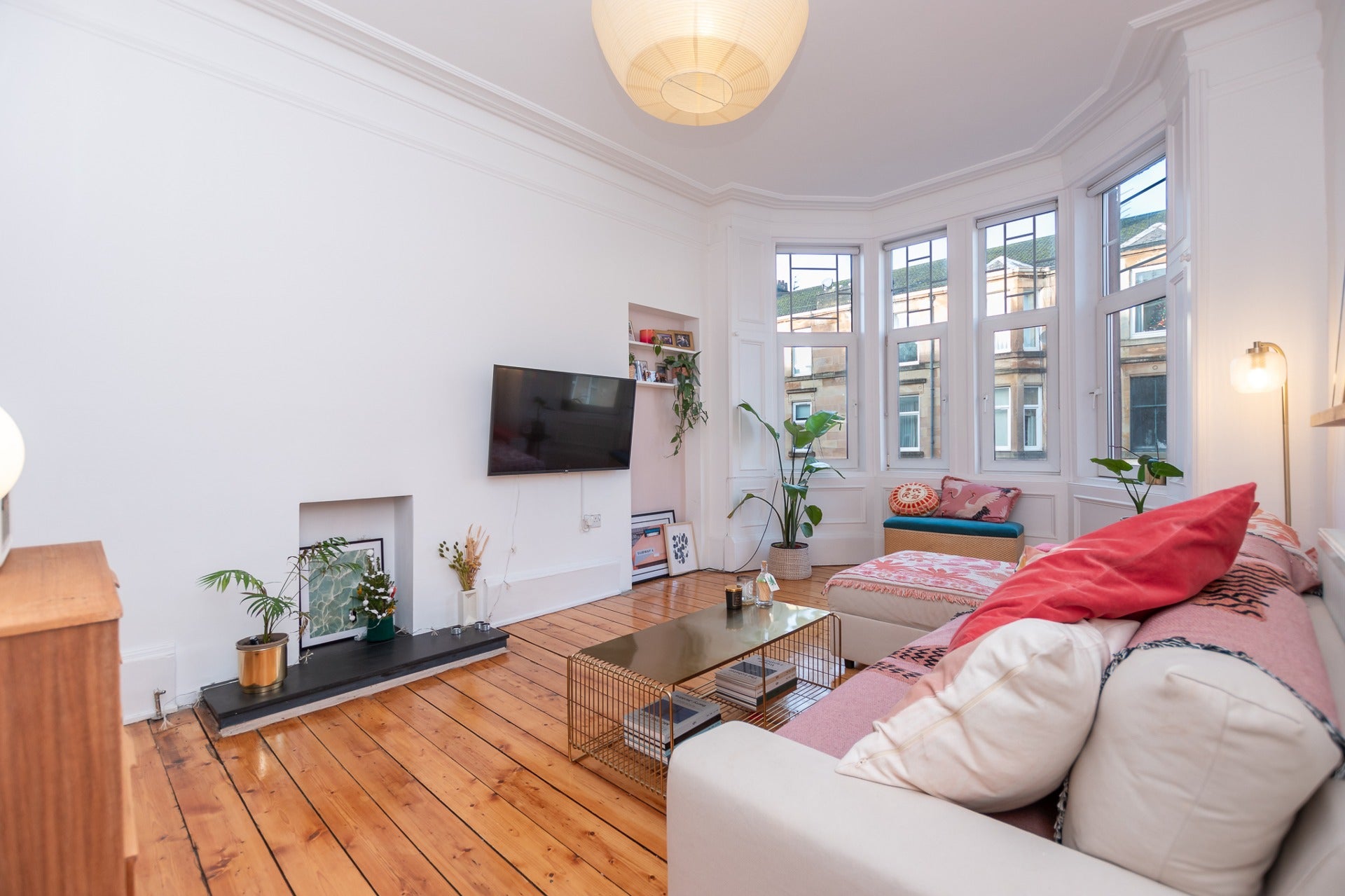 Flat Deanston Drive in Glasgow