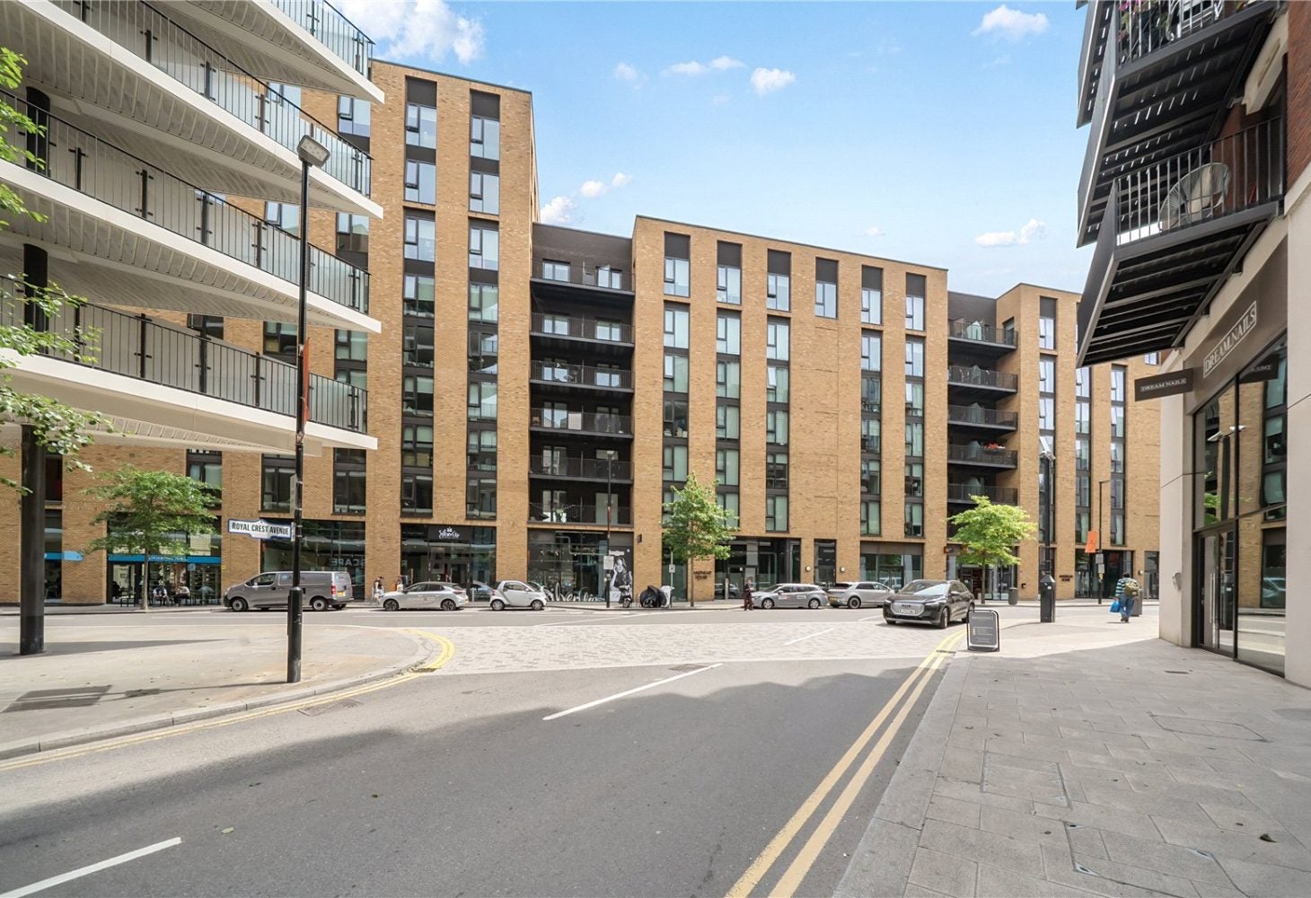 Flat Royal Crest Avenue in Greater London