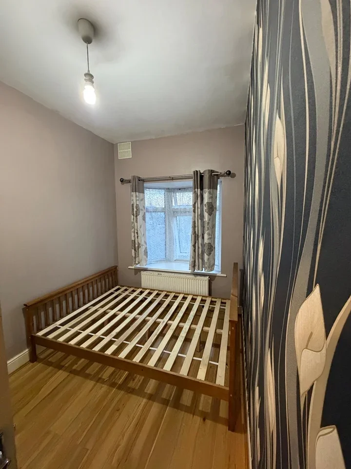 Flat Lincoln Road in Greater London