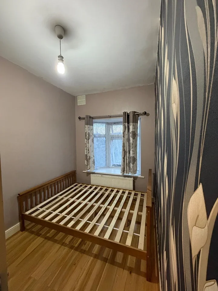 Flat Lincoln Road in Greater London