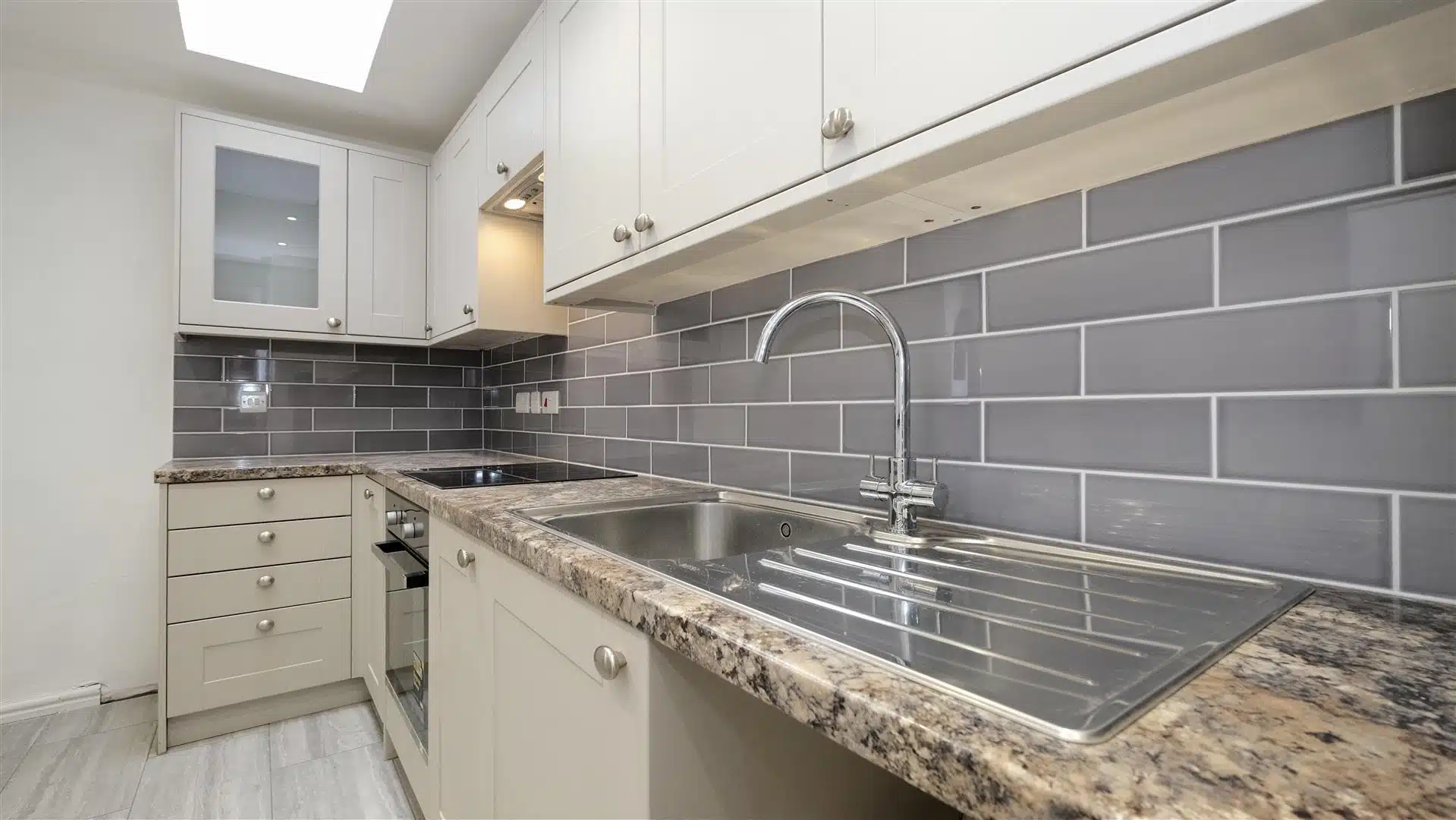Flat Lambridge Place in Bath