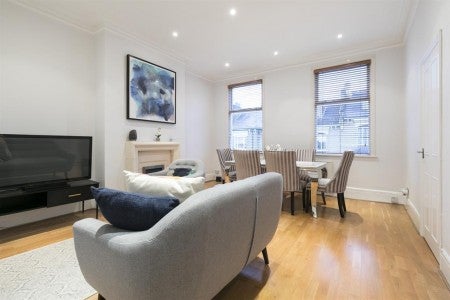 Flat Alkham Road in Greater London