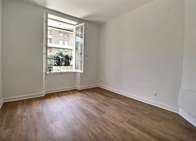 Appartement Rue Monte Cristo à Marseille