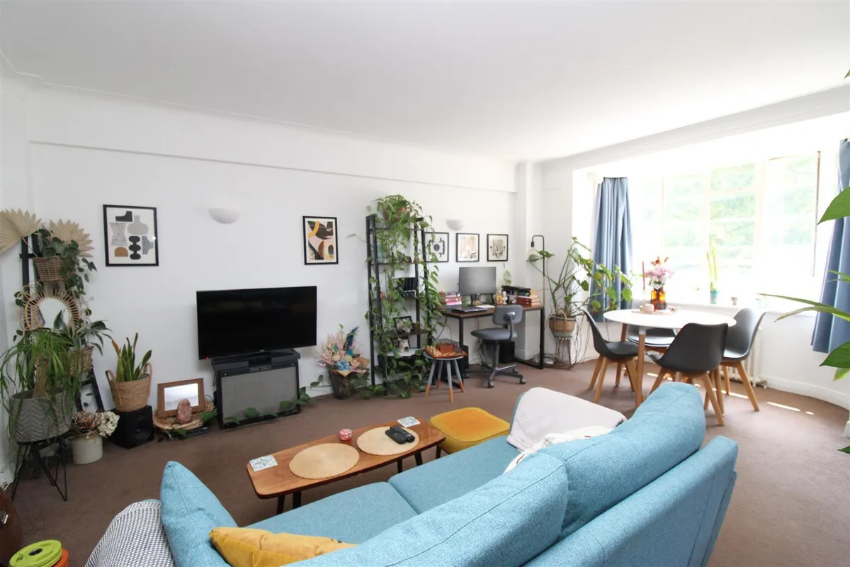 Flat Furze Hill in Hove