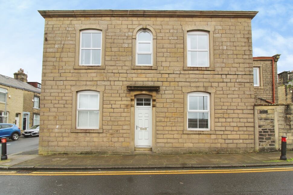 Flat Lord Street in Colne