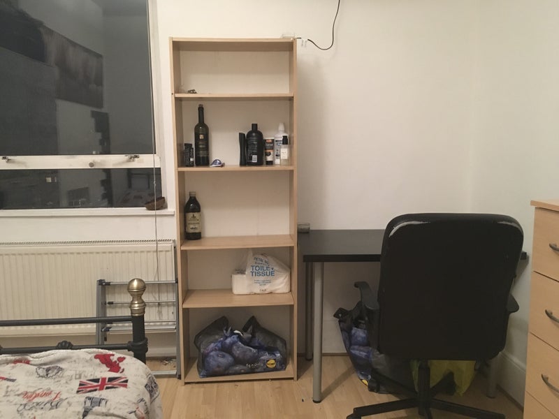 Room Cricklewood Broadway in Greater London
