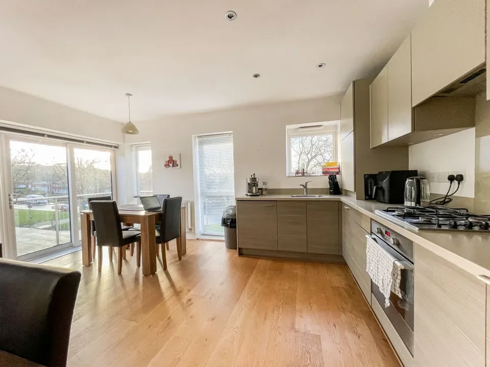 Flat Cofton Park Court in Birmingham