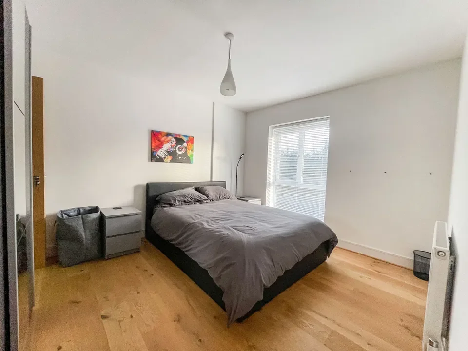 Flat Cofton Park Court in Birmingham