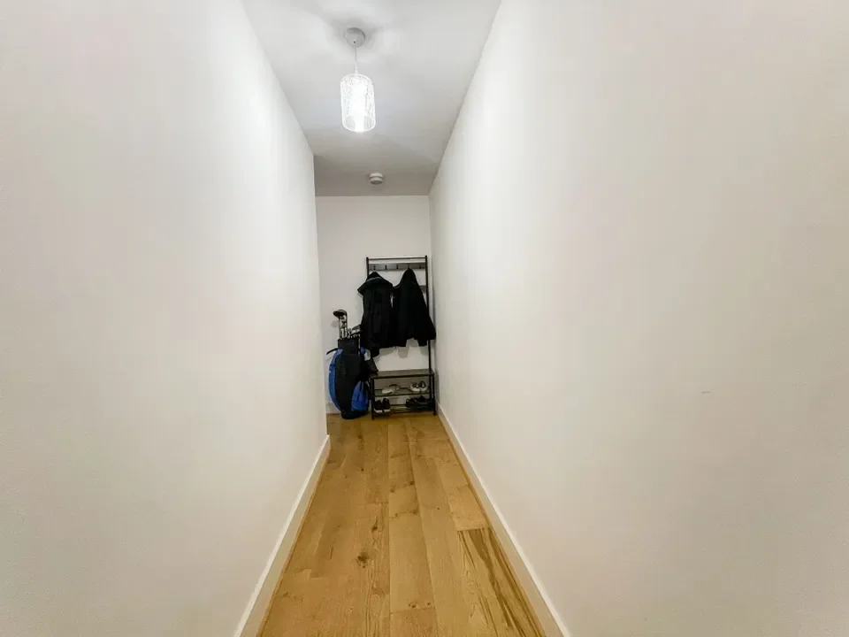 Flat Cofton Park Court in Birmingham