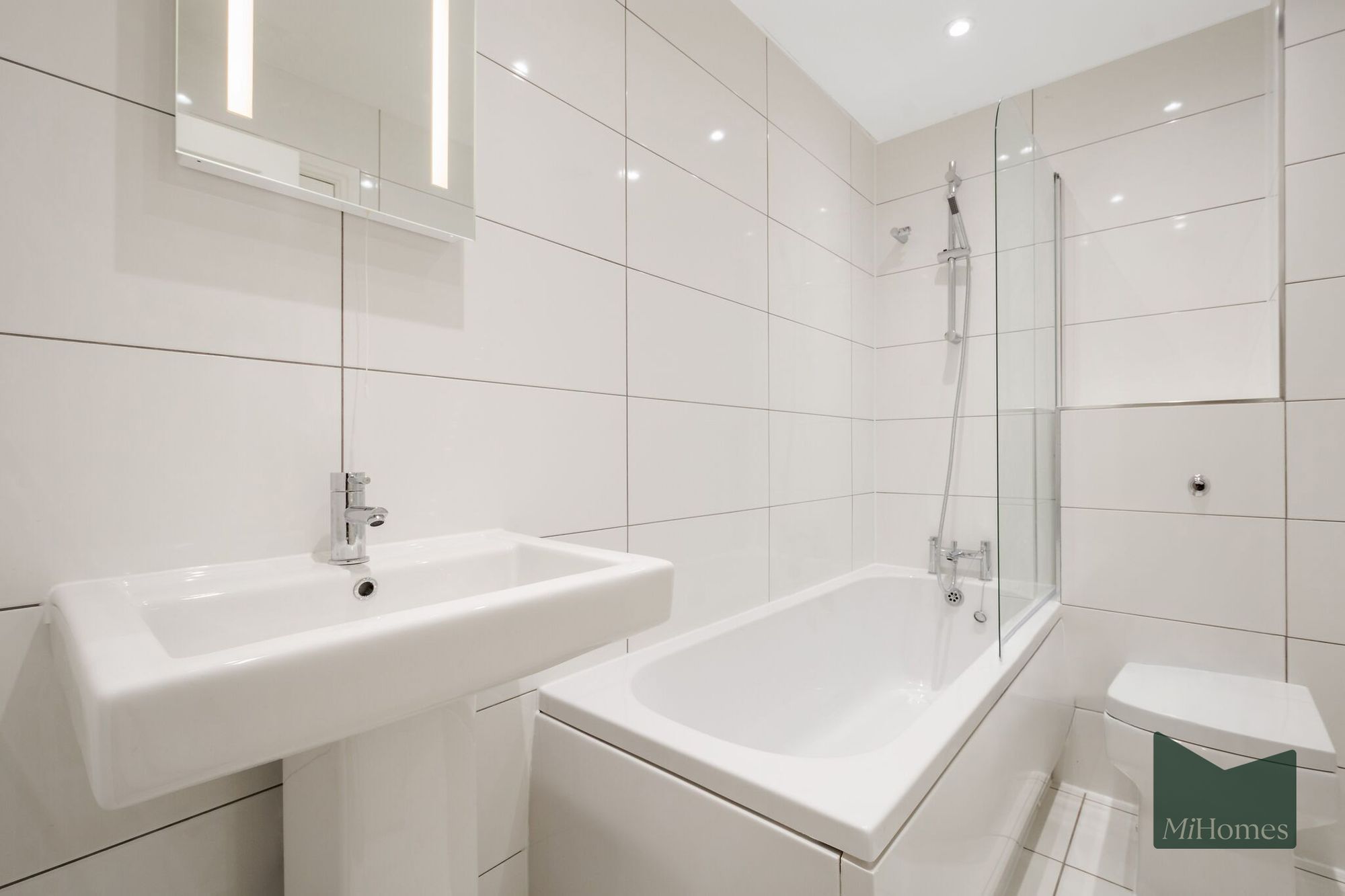 House Anderson Close in Greater London