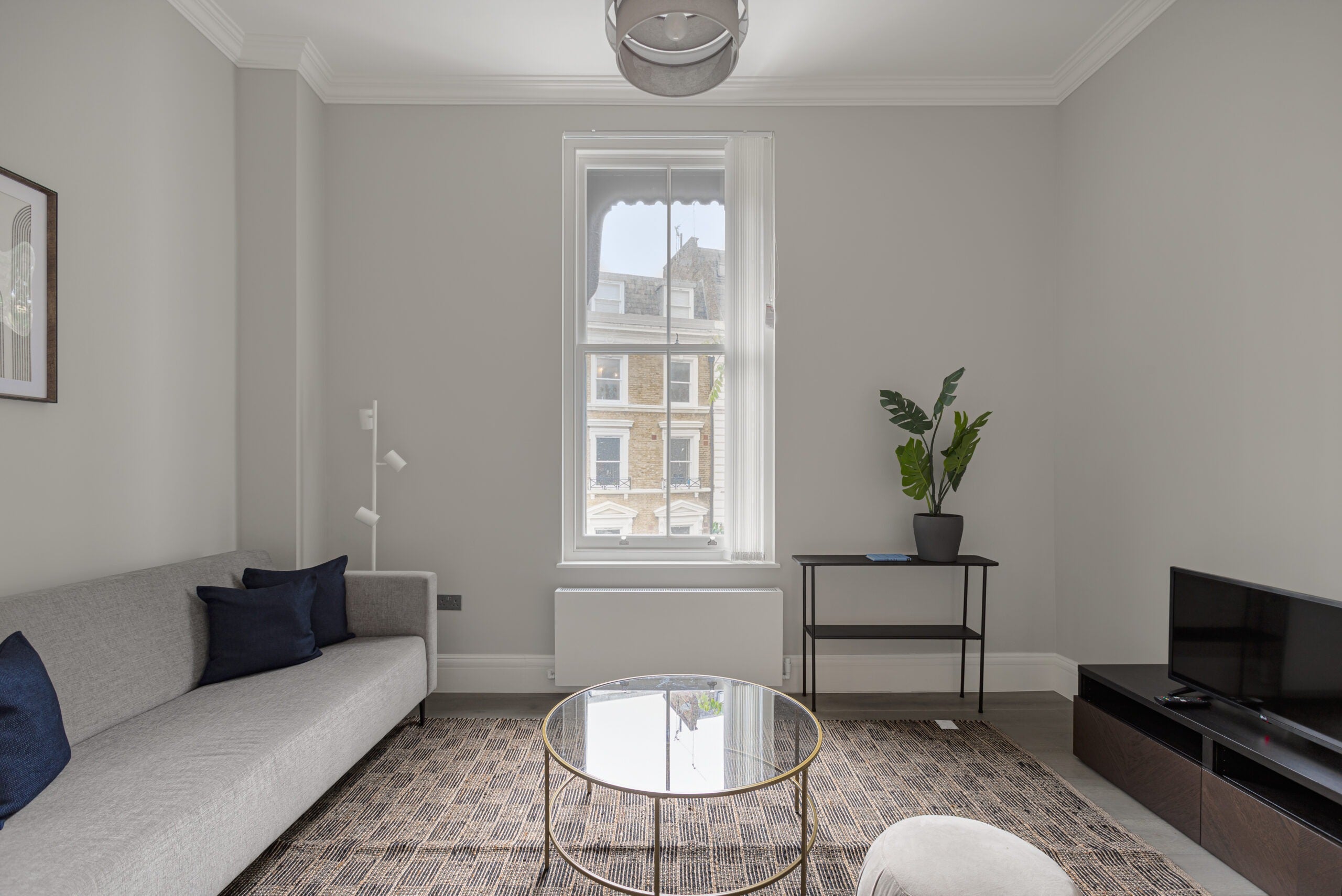 Flat Collingham Road in Greater London