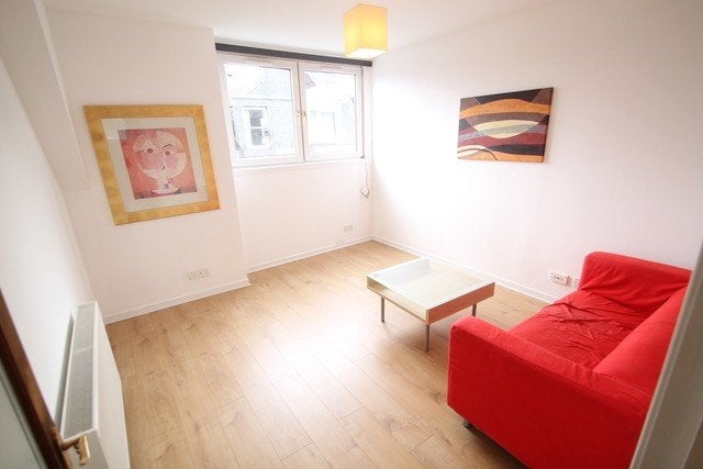 Flat Fraser Street in Aberdeen City