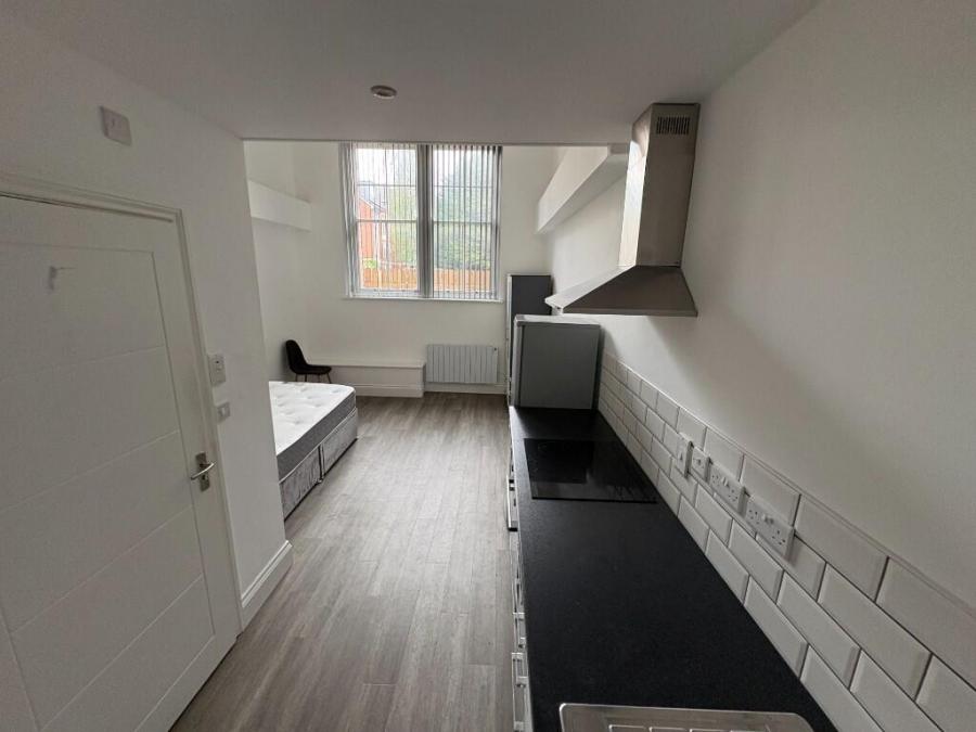 Flat Saint John's Terrace in Derby