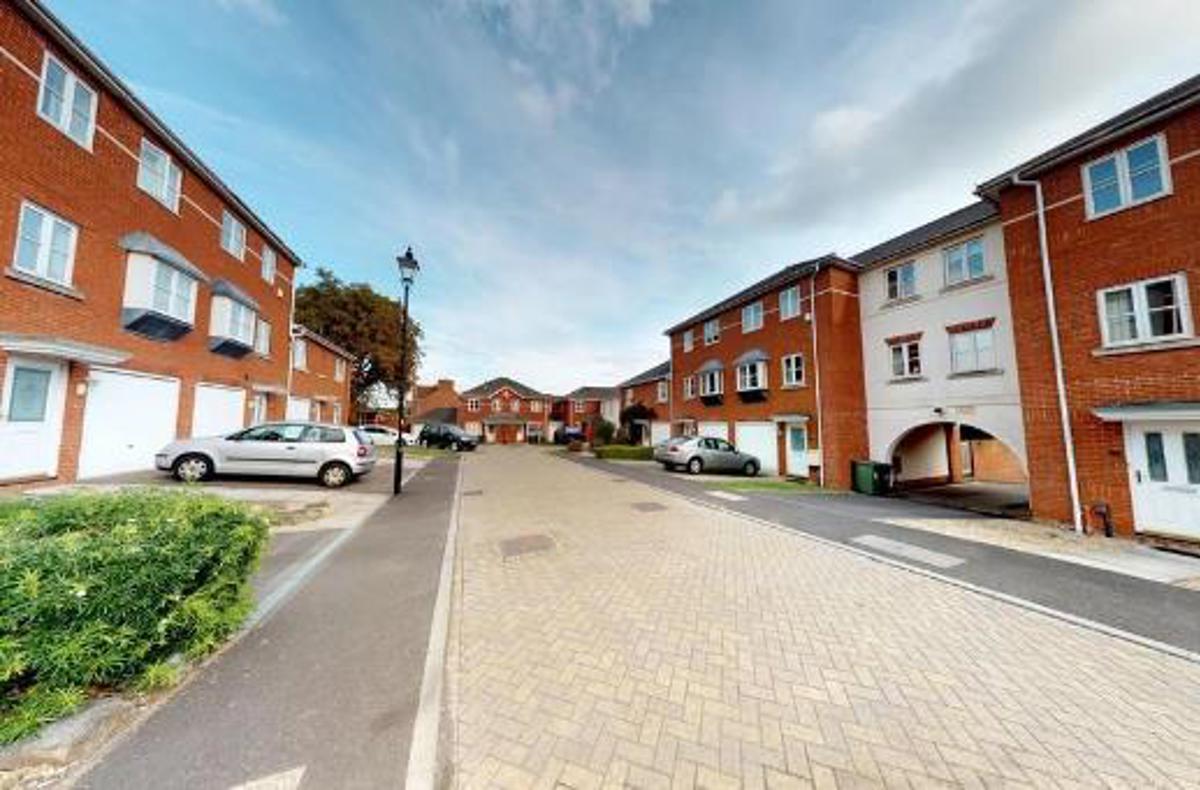 House Addington Court in Exeter