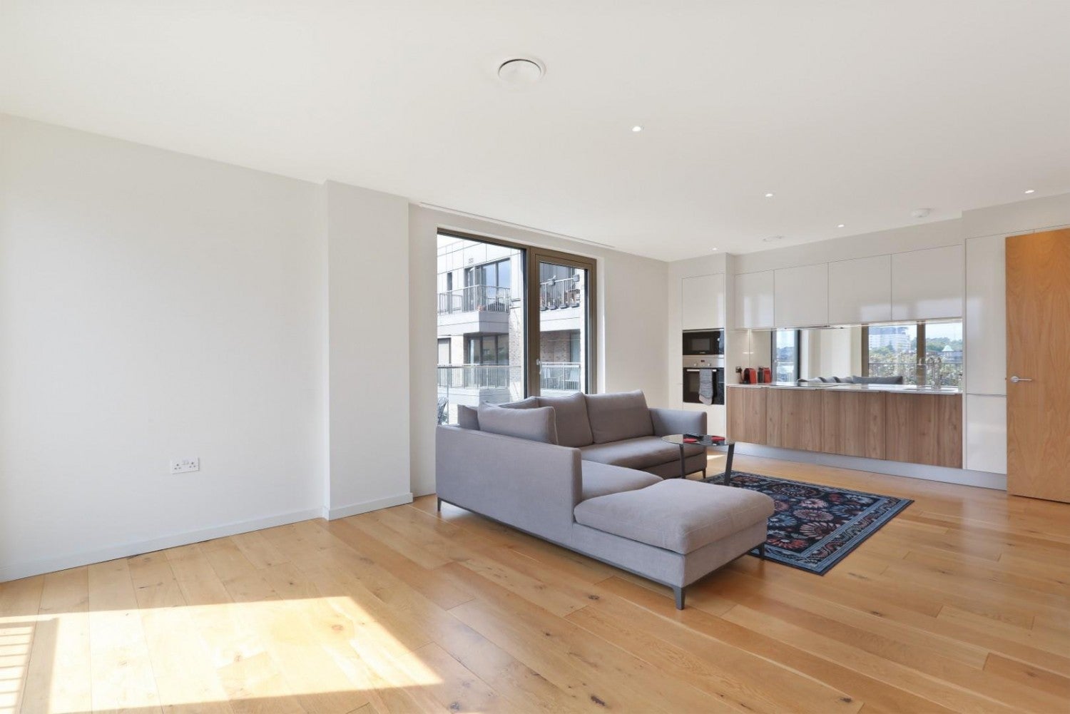 Flat Camberwell Passage in Greater London