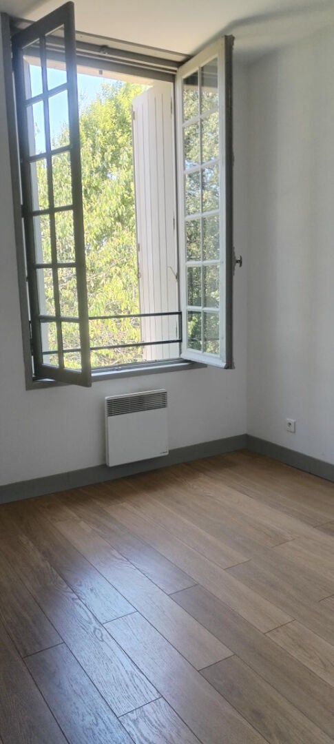Appartement D 27 à Roussines