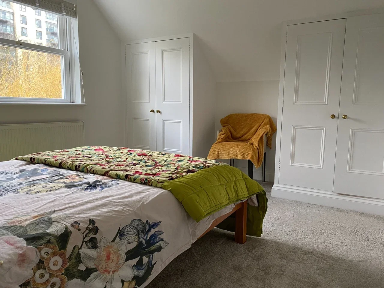 Flat Gordon Road in Greater London