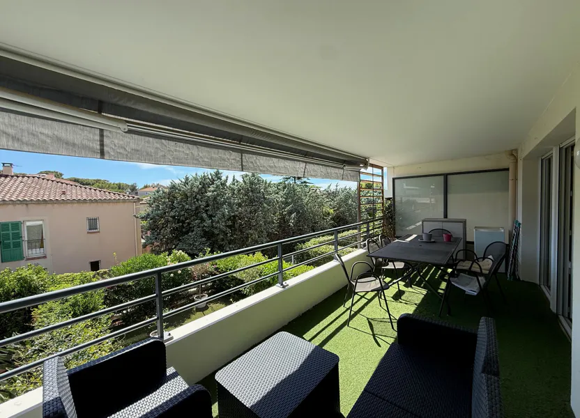 Flat Boulevard Vélasquez in Marseille