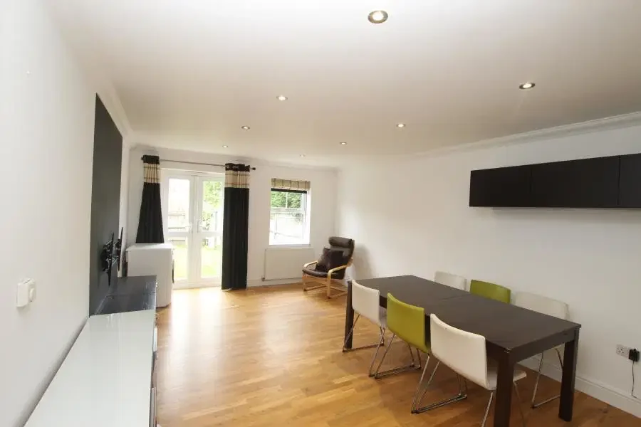 House Clay Court in Greater London