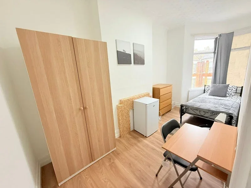 Room Linton Grove in Greater London